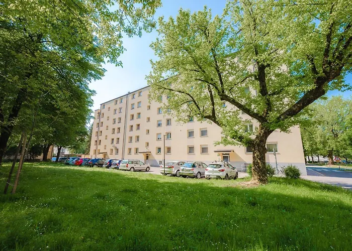 Apartment 396